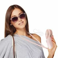 CAR ESSENTIAL Ventilateur Avec Dragonne 7 CAR ESSENTIAL Ventilateur Avec Dragonne -Cadeaux Halloween Magasin 479901 3 large default